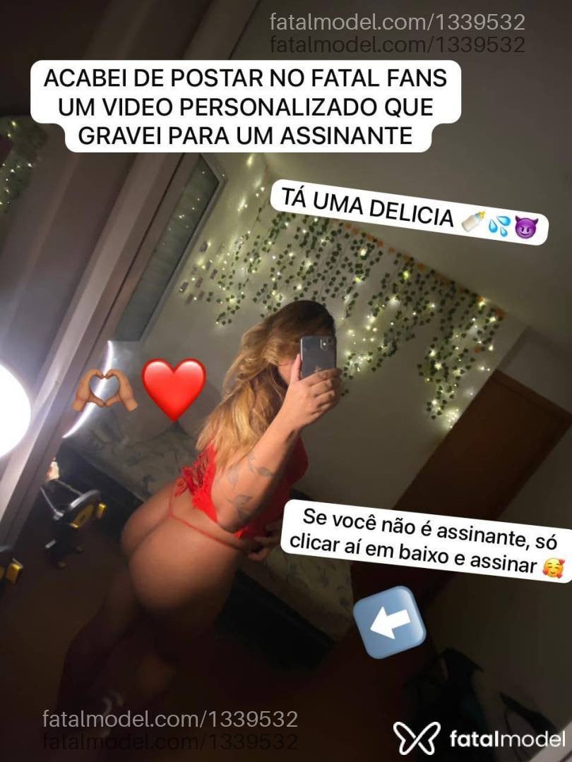 Acompanhante mulher trans com cabelo castanho de olhos castanhos - SARA LEAO