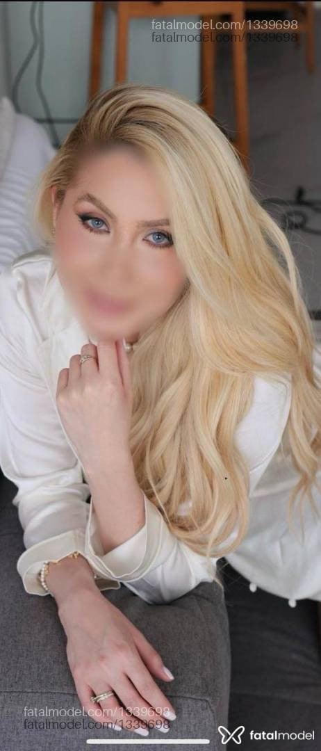 Acompanhante mulher loira (o) de olhos azuis em São Paulo - Sofia Hart