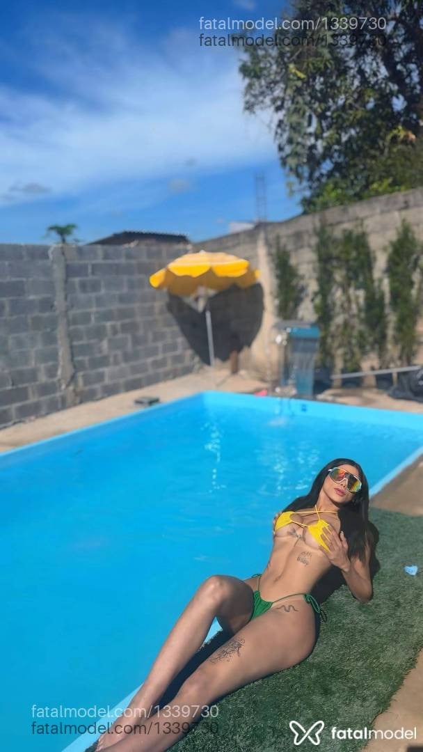 Acompanhante mulher trans morena (o) de olhos castanhos em Belo Horizonte Acompanhante mulher trans morena (o) de olhos castanhos em Belo Horizonte - Emily Chelsie