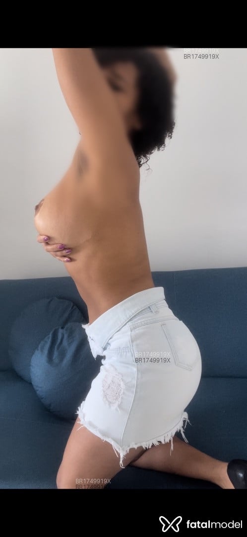 Acompanhante mulher morena (o) de olhos mel em São Paulo - Sofia