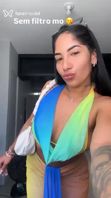 Acompanhante mulher morena (o) de olhos castanhos em Pirapora Acompanhante mulher morena (o) de olhos castanhos em Pirapora - Indianara Runchel