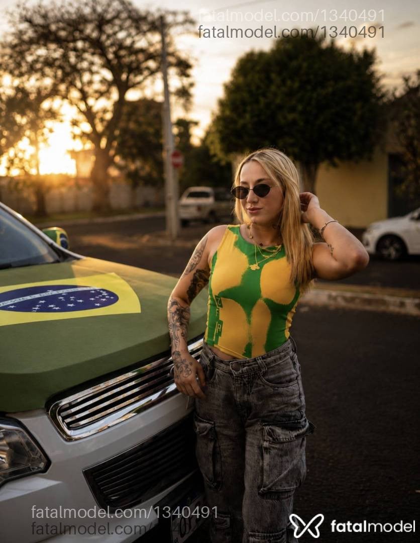 Acompanhante mulher loira (o) de olhos mel - Lawany Mello