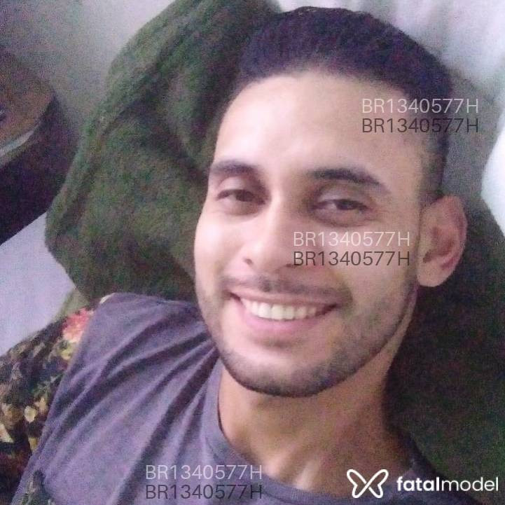Acompanhante homem com cabelo castanho de olhos castanhos em Florianópolis - Lucas
