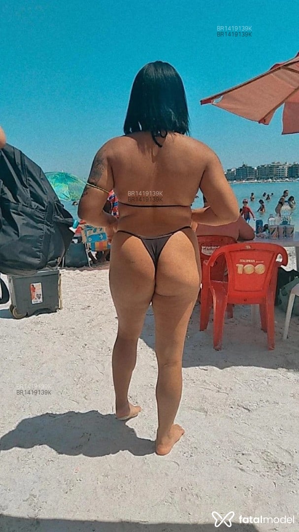 Acompanhante mulher com cabelo castanho de olhos castanhos em Maricá - Geovana morena