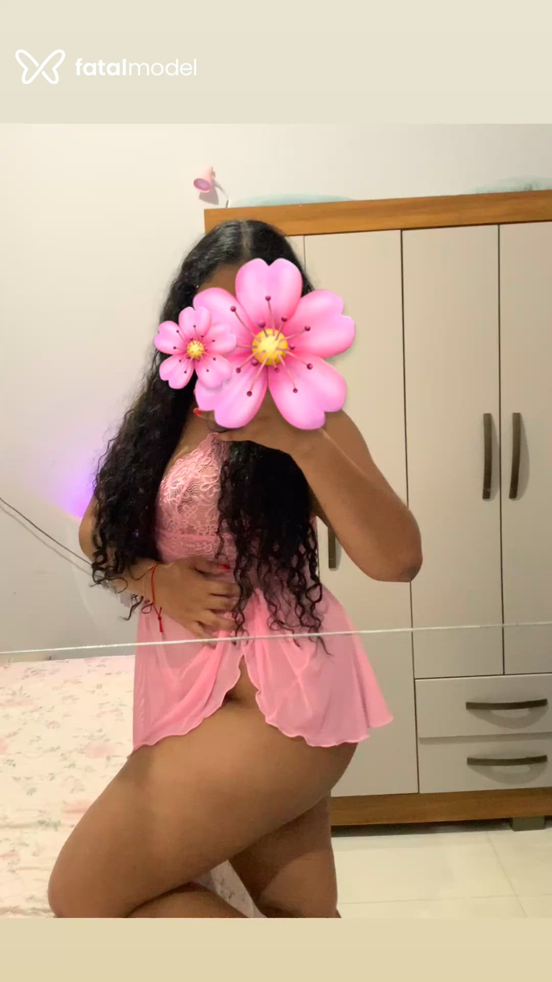 Acompanhante mulher morena (o) de olhos castanhos - Eva Alencar