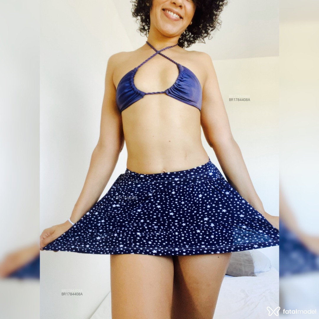 Acompanhante mulher morena (o) de olhos castanhos em Virtual Acompanhante mulher morena (o) de olhos castanhos em Virtual - Juli Mendes