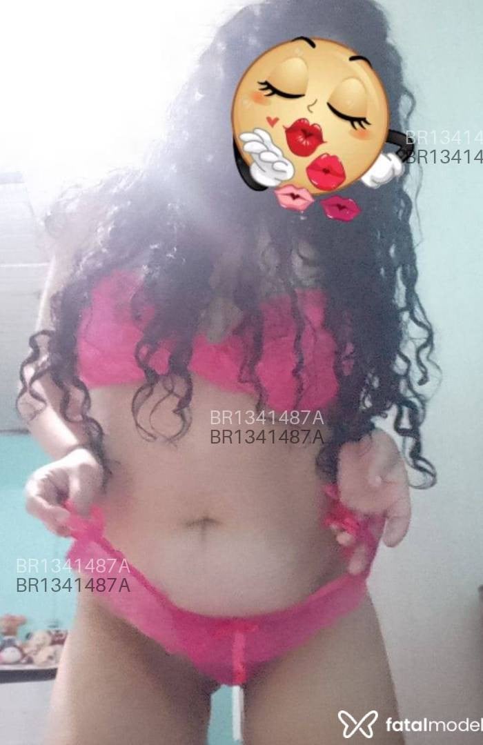 Acompanhante mulher morena (o) de olhos castanhos em Lajeado - Hellen