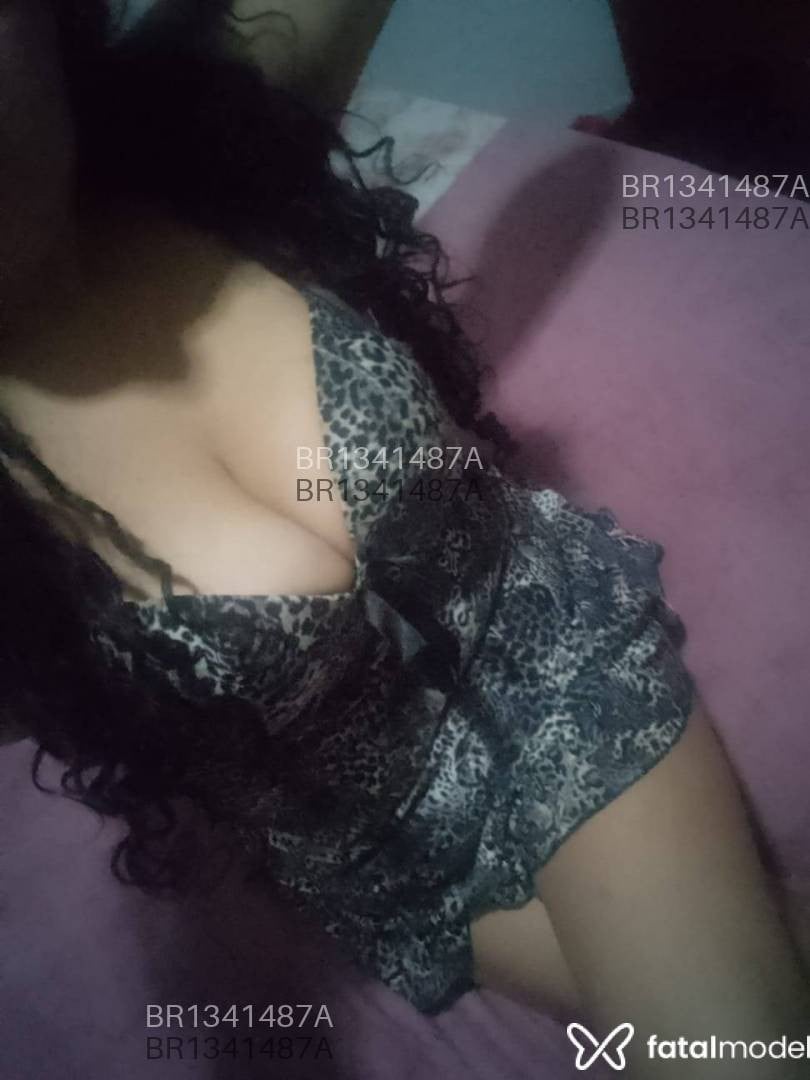 Acompanhante mulher morena (o) de olhos castanhos em Lajeado - Hellen