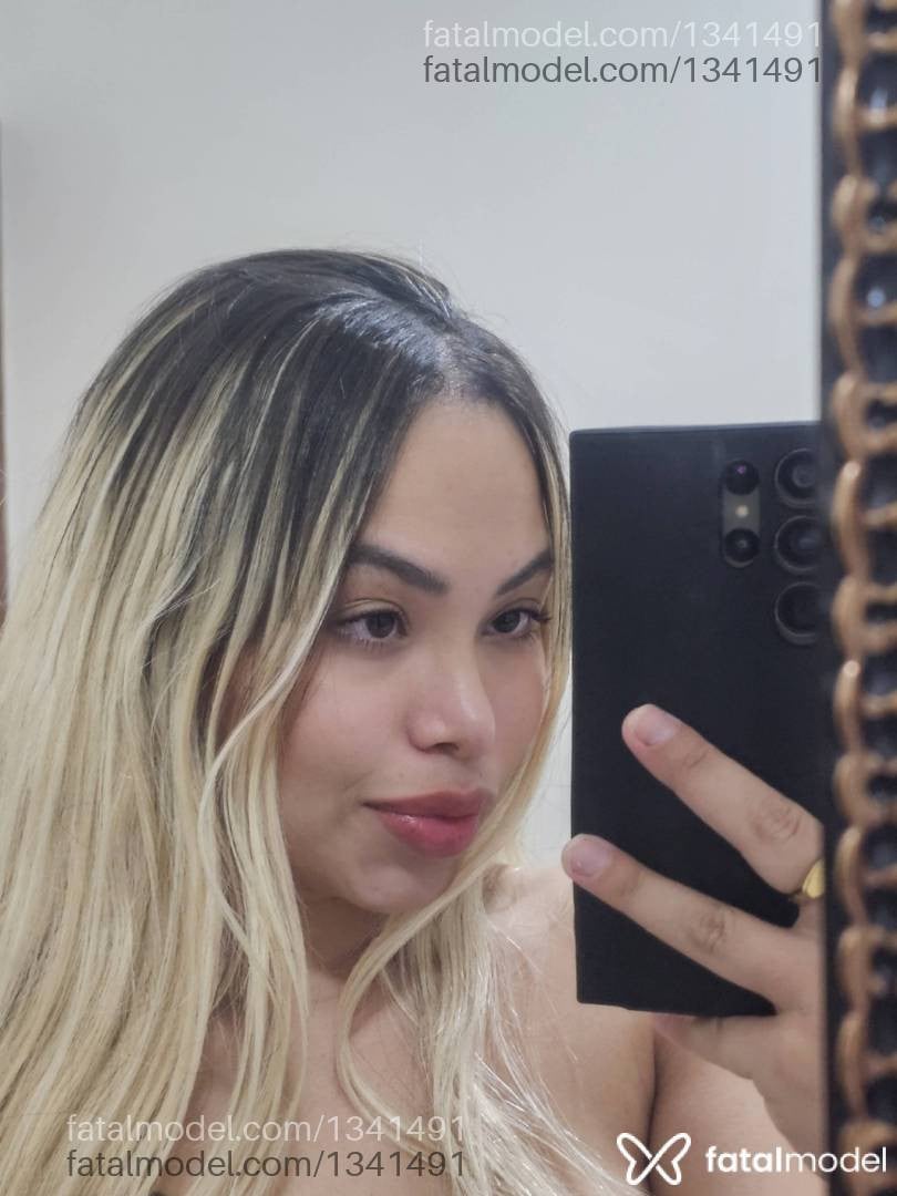Acompanhante mulher morena (o) de olhos castanhos - Stephanie Lorraine