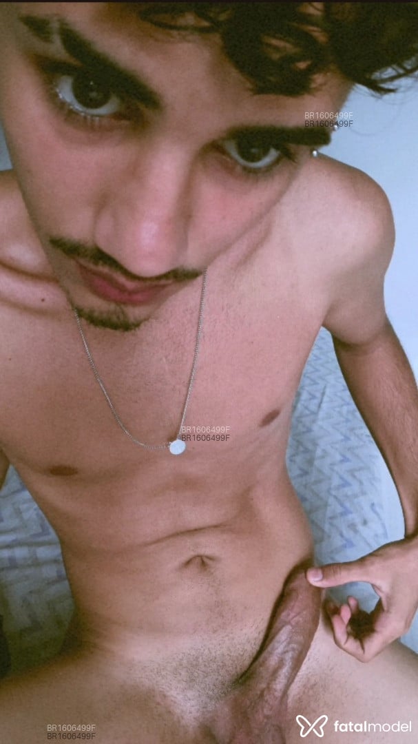 Acompanhante homem morena (o) de olhos castanhos em Rio de Janeiro - Liann