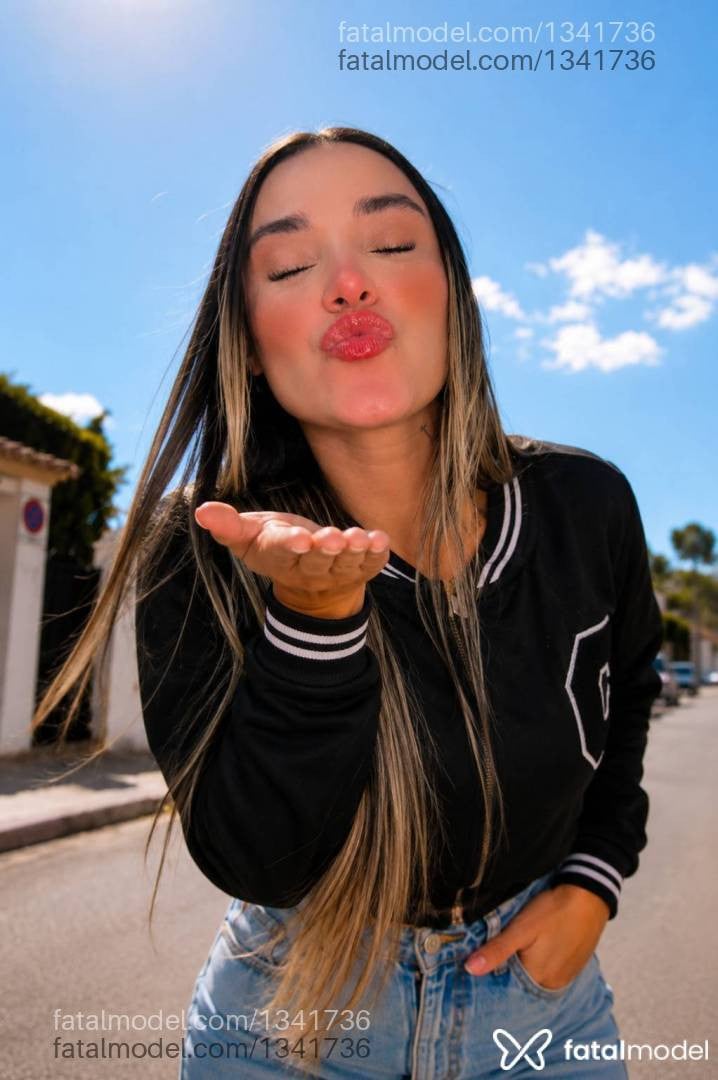 Acompanhante mulher loira (o) de olhos castanhos em Contagem - Valentina Duartte