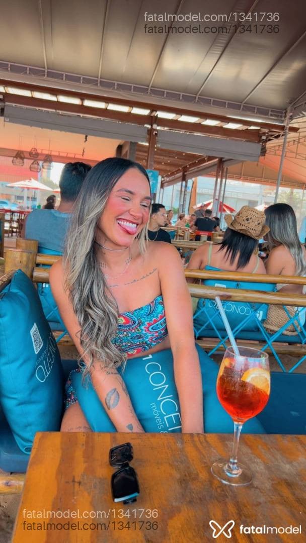 Acompanhante mulher loira (o) de olhos castanhos em Contagem - Valentina Duartte