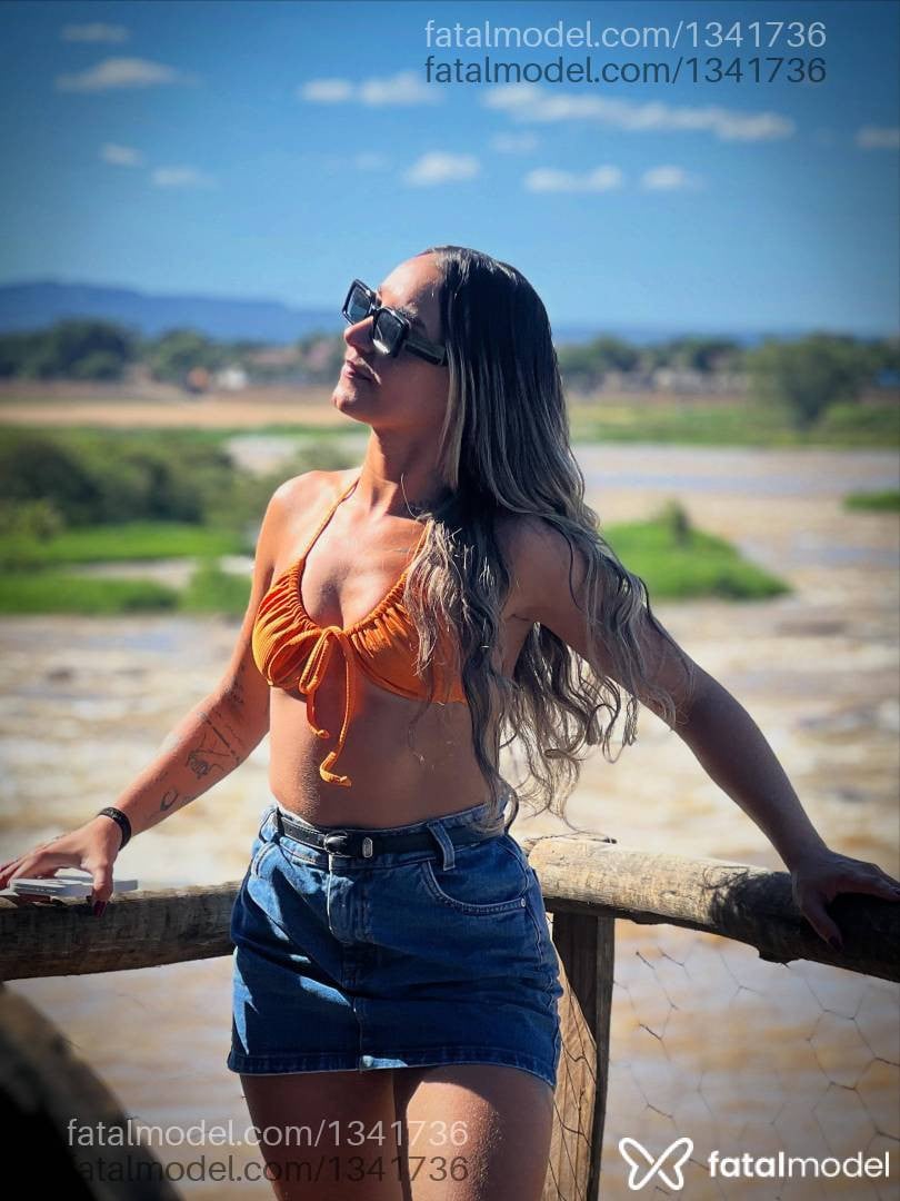 Acompanhante mulher loira (o) de olhos castanhos em Contagem - Valentina Duartte