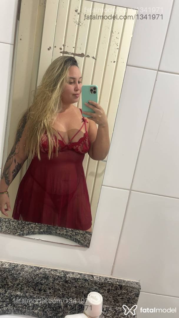 Acompanhante mulher loira (o) de olhos castanhos - Malu Martins