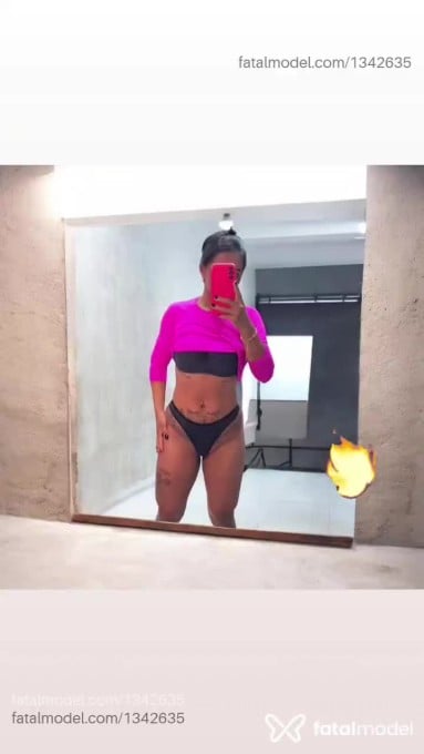 Acompanhante mulher morena (o) de olhos castanhos em Maringá - Vivi Morena
