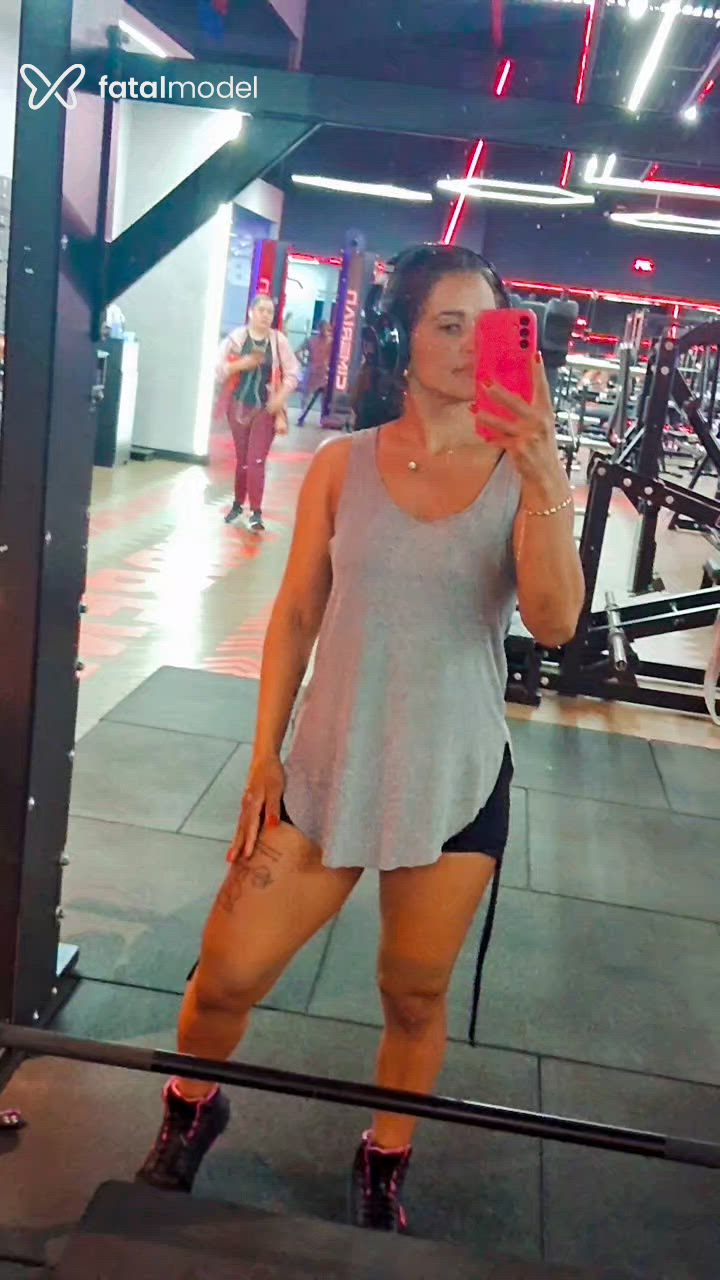Acompanhante mulher morena (o) de olhos castanhos - Vivi Morena