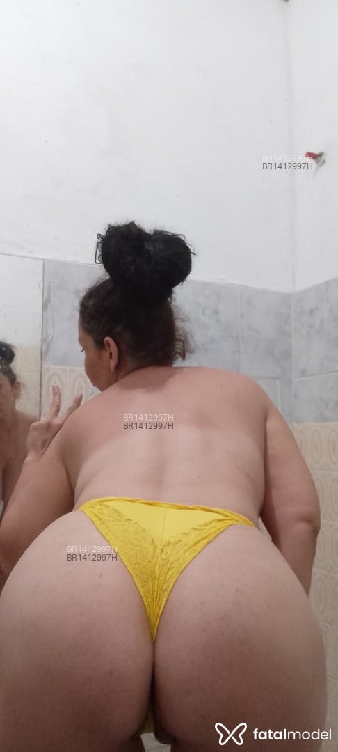 Acompanhante mulher com cabelo castanho de olhos mel em São Gonçalo - Núbia perola