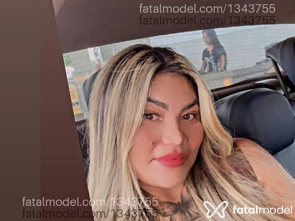 Acompanhante mulher loira (o) de olhos castanhos - Yasmin