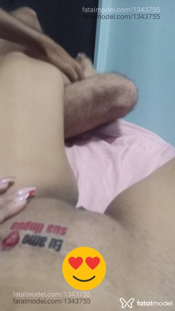 Acompanhante mulher loira (o) de olhos castanhos - Yasmin