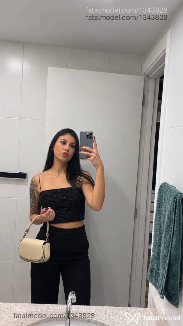 Acompanhante mulher morena (o) de olhos castanhos - Maria Eduarda
