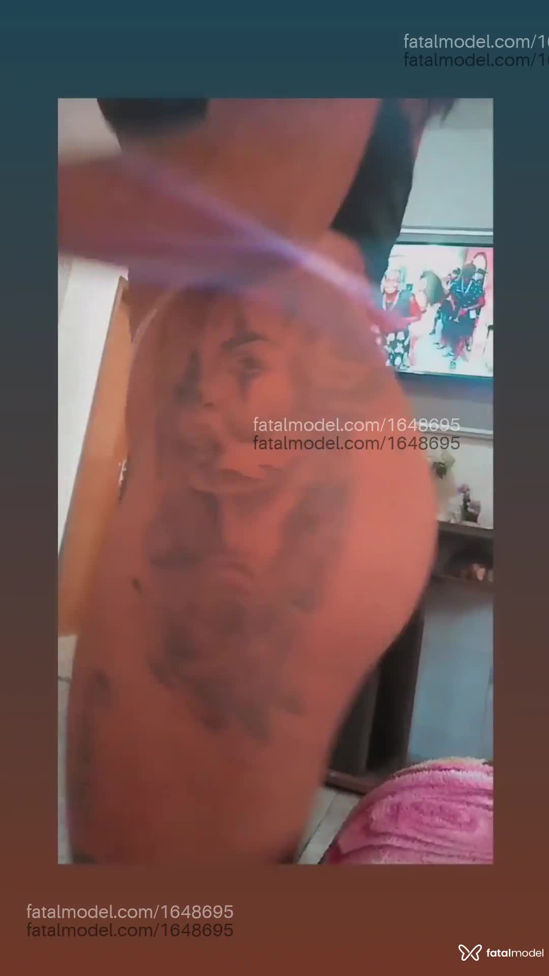 Acompanhante mulher com cabelo castanho de olhos castanhos em Varginha Acompanhante mulher com cabelo castanho de olhos castanhos em Varginha - Lolla