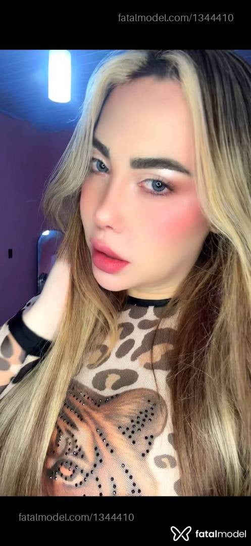 Acompanhante travesti morena (o) de olhos castanhos - Brenda Alves