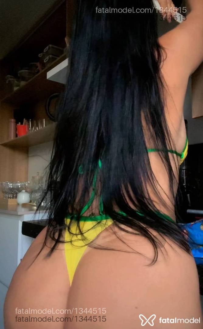 Acompanhante mulher com cabelo castanho de olhos mel em Lucas do Rio Verde - Kamila liz