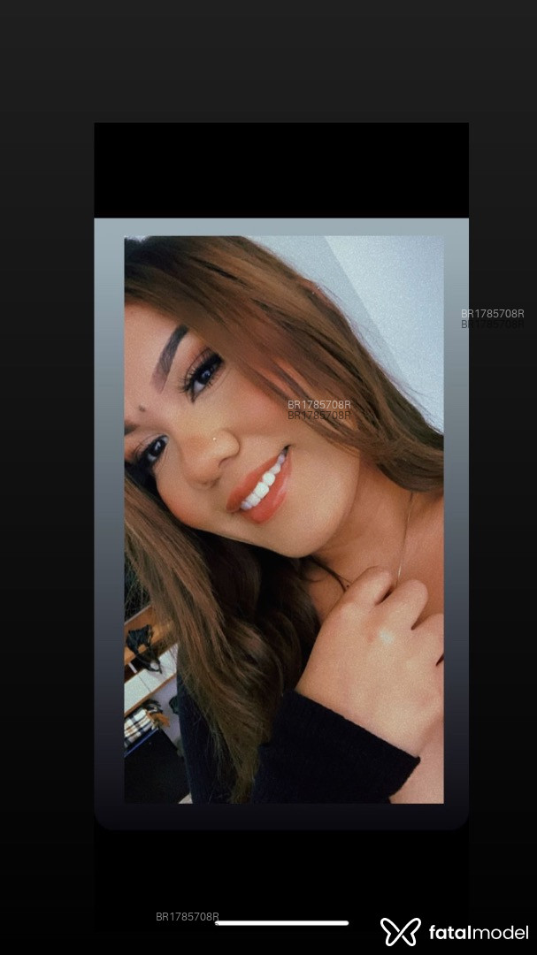 Acompanhante mulher com cabelo castanho de olhos castanhos em São José - Melissa
