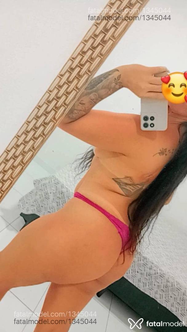 Acompanhante mulher com cabelo castanho de olhos pretos em Belo Jardim Acompanhante mulher com cabelo castanho de olhos pretos em Belo Jardim - Julia