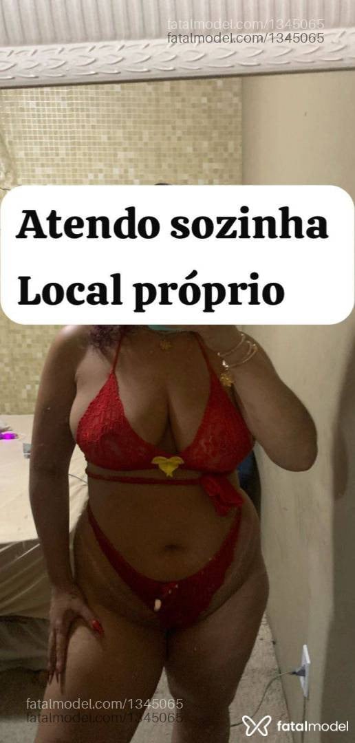 Acompanhante mulher ruiva (o) de olhos castanhos - Nicole leite
