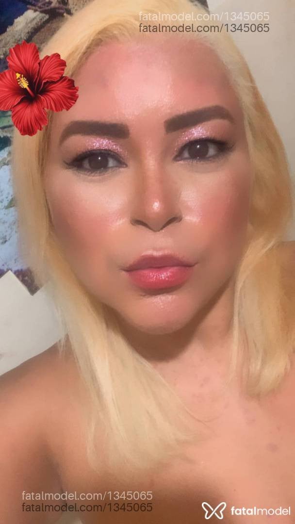 Acompanhante mulher ruiva (o) de olhos castanhos em Cabo Frio - Nicole leite