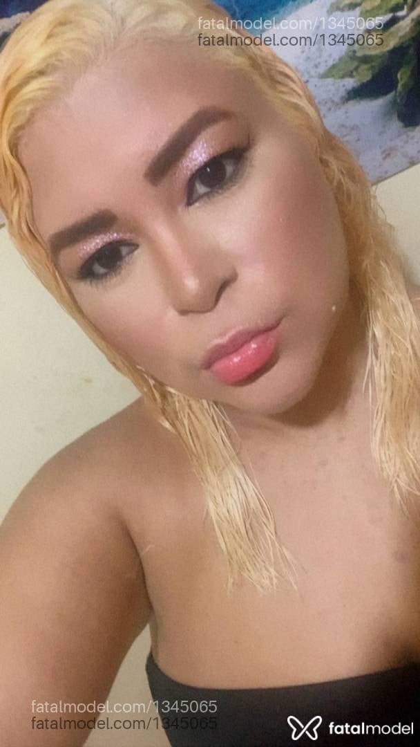 Acompanhante mulher ruiva (o) de olhos castanhos em Cabo Frio - Nicole leite