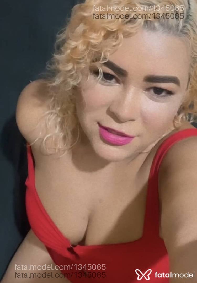Acompanhante mulher ruiva (o) de olhos castanhos em Cabo Frio - Nicole leite