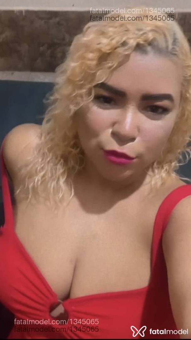 Acompanhante mulher ruiva (o) de olhos castanhos em Cabo Frio - Nicole leite
