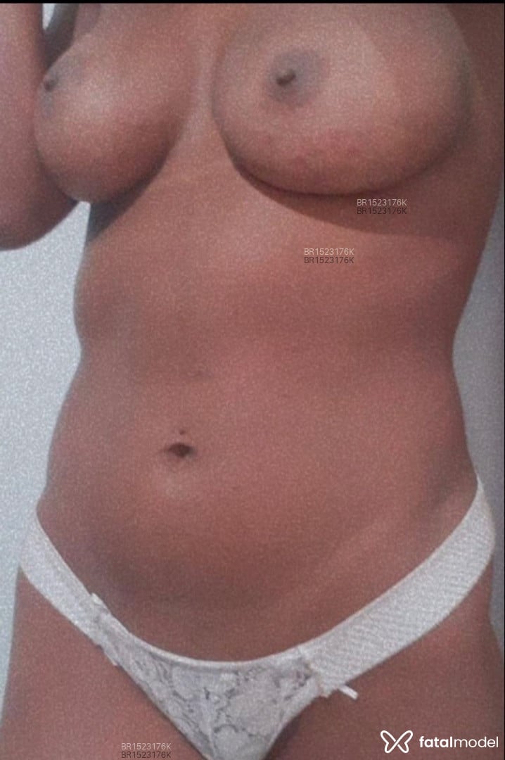 Acompanhante mulher com cabelo castanho de olhos castanhos em Ipatinga Acompanhante mulher com cabelo castanho de olhos castanhos em Ipatinga - Angelina morena