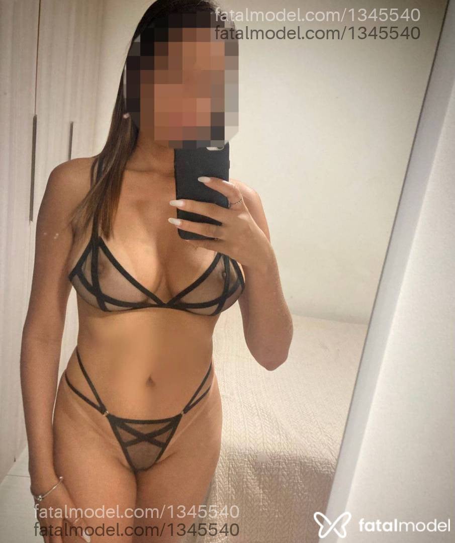 Acompanhante mulher morena (o) de olhos castanhos - Camilla Mendes