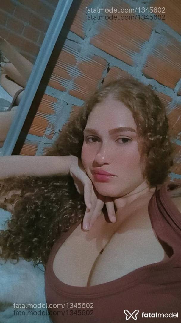 Acompanhante mulher ruiva (o) de olhos castanhos - Jaqueline