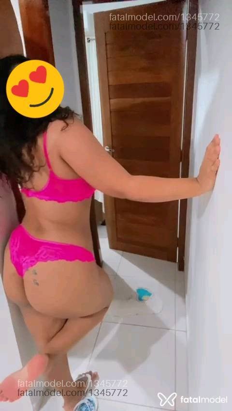 Acompanhante mulher com cabelo castanho de olhos castanhos em Aracati Acompanhante mulher com cabelo castanho de olhos castanhos em Aracati - Patrícia Barcellos