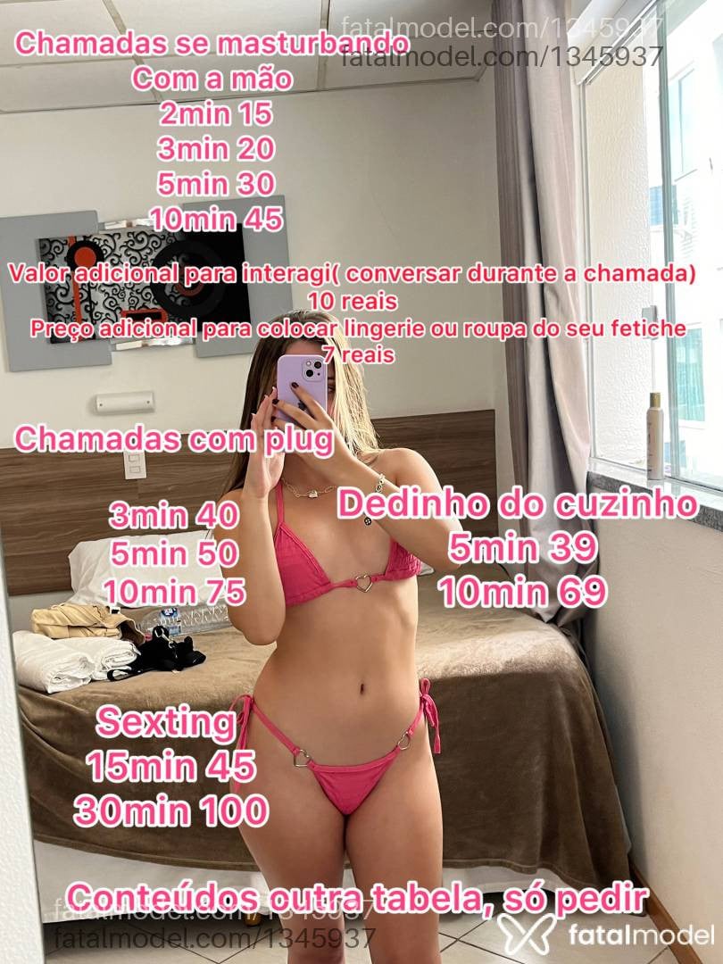Acompanhante mulher loira (o) de olhos verdes em Virtual Acompanhante mulher loira (o) de olhos verdes em Virtual - Bruna