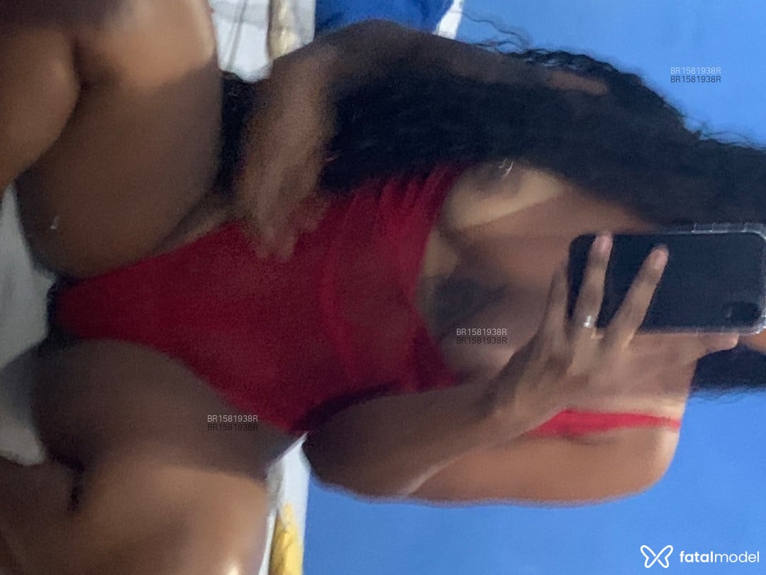 Acompanhante mulher morena (o) de olhos castanhos em Rio de Janeiro Acompanhante mulher morena (o) de olhos castanhos em Rio de Janeiro - Neves