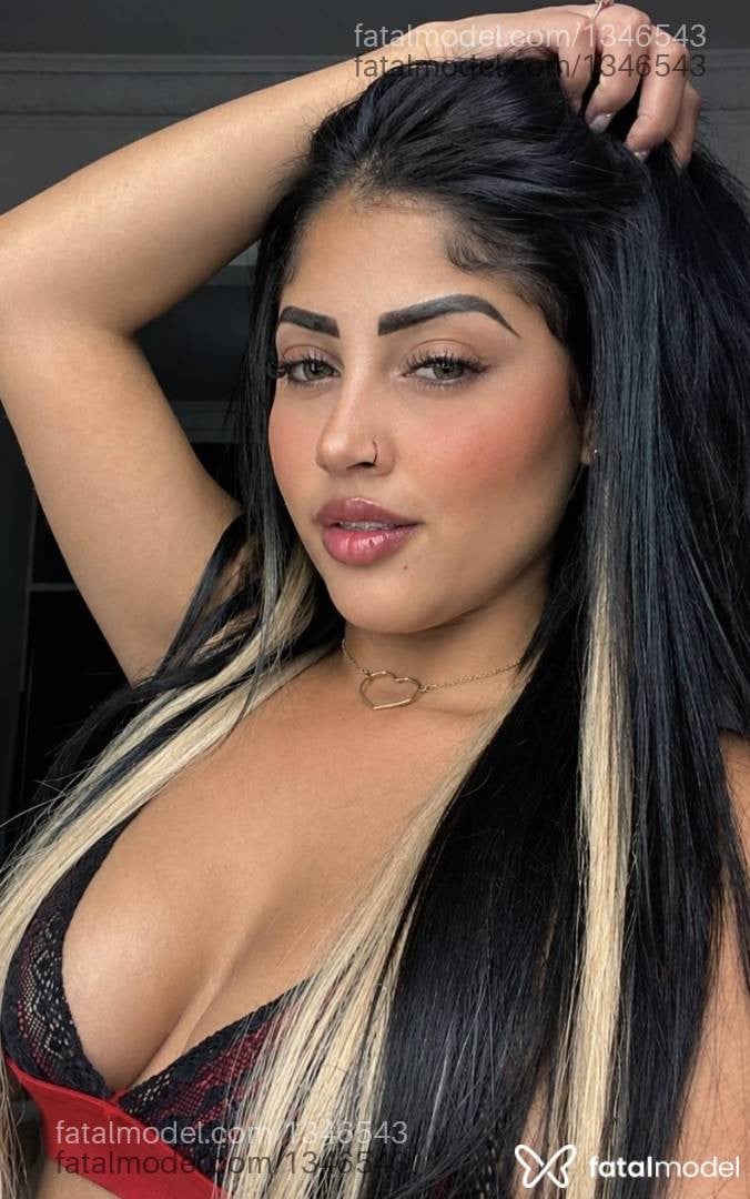 Acompanhante mulher morena (o) de olhos castanhos - Ágatha