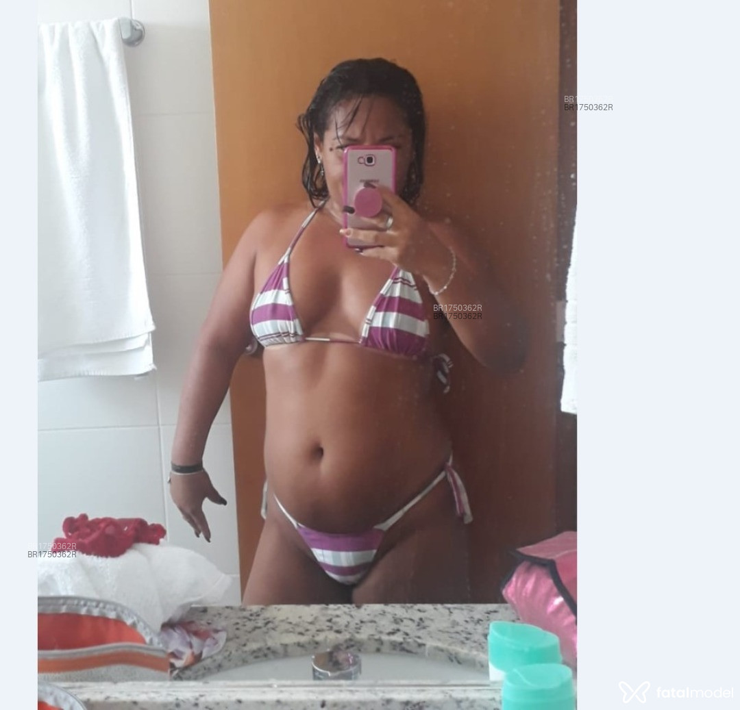 Acompanhante mulher com cabelo castanho de olhos castanhos em Caldas Novas - Submissas