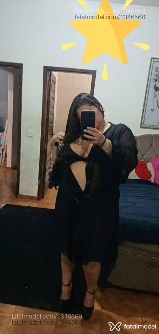 Acompanhante mulher com cabelo castanho de olhos castanhos - Nathacha