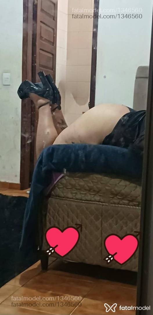 Acompanhante mulher com cabelo castanho de olhos castanhos - Nathacha