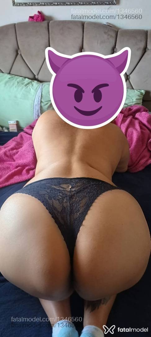 Acompanhante mulher com cabelo castanho de olhos castanhos em Três Pontas Acompanhante mulher com cabelo castanho de olhos castanhos em Três Pontas - Nathacha