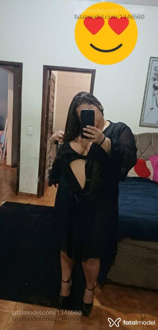 Acompanhante mulher com cabelo castanho de olhos castanhos - Nathacha