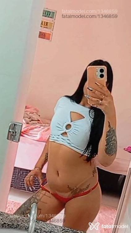Acompanhante mulher morena (o) de olhos castanhos - Sther