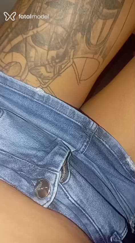 Acompanhante mulher morena (o) de olhos castanhos - Sther