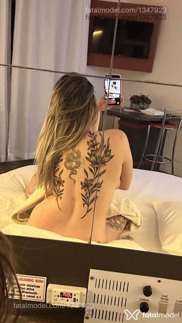 Acompanhante mulher loira (o) de olhos verdes em Videira - Sofia