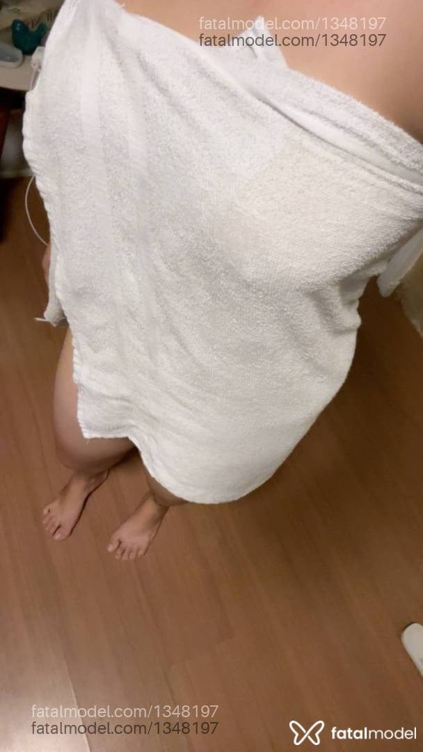 Acompanhante mulher com cabelo castanho de olhos castanhos - Laila